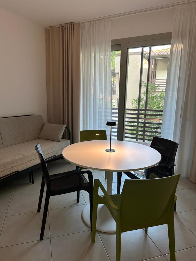 Prassitele Apartments Lignano Sabbiadoro Exterior photo