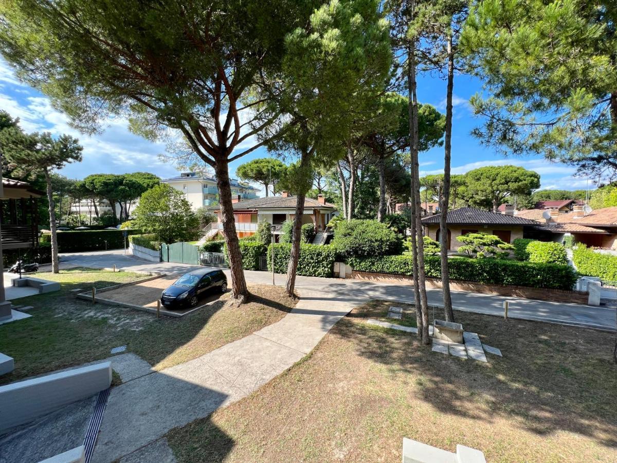 Prassitele Apartments Lignano Sabbiadoro Exterior photo